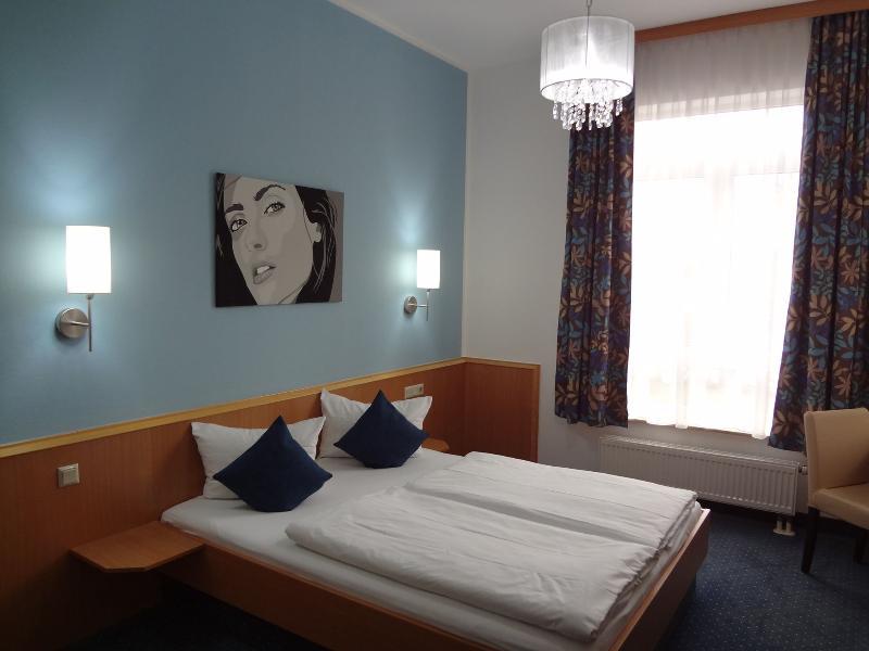 DORMERO Hotel Bretten Esterno foto