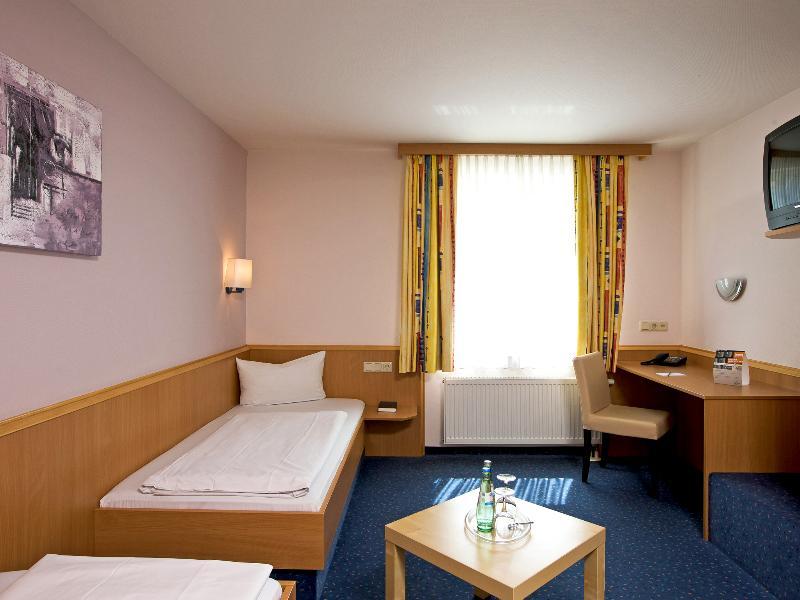 DORMERO Hotel Bretten Esterno foto