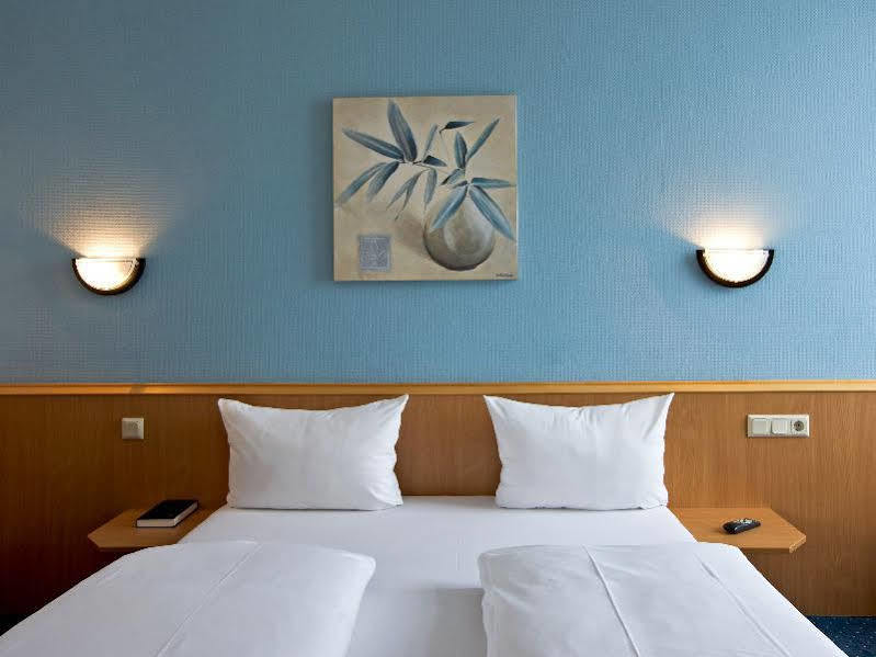DORMERO Hotel Bretten Esterno foto