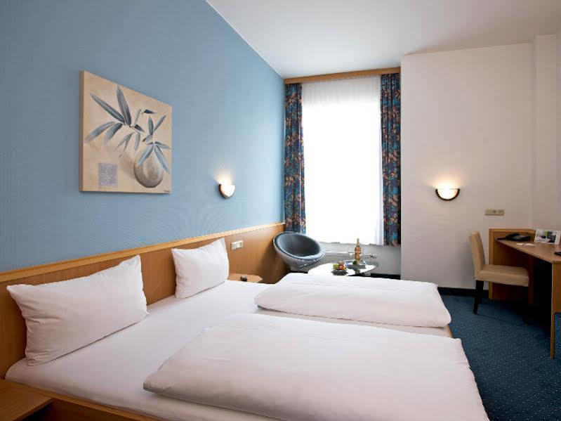 DORMERO Hotel Bretten Esterno foto